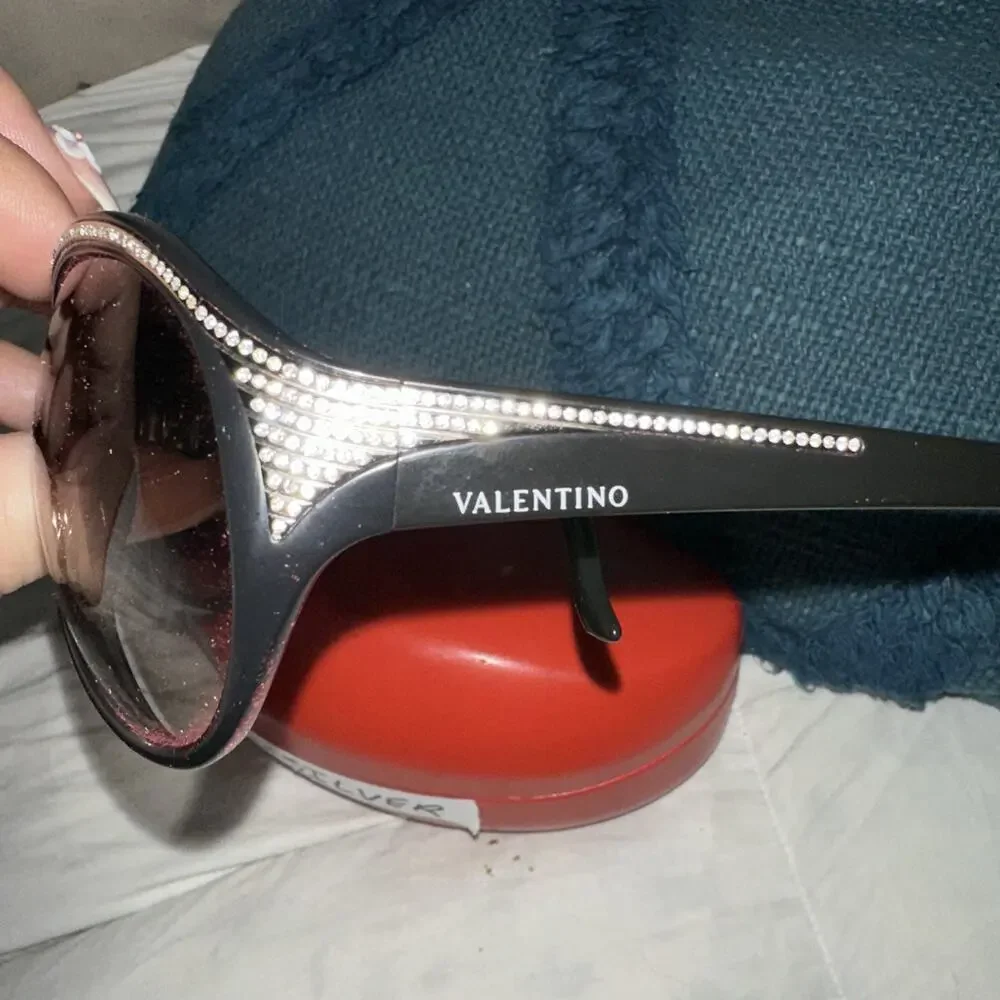 Authentic Valentino 5445S Unisex Rhinestone Bling Encrusted Black Case Cloth EUC - Picture 8 of 12